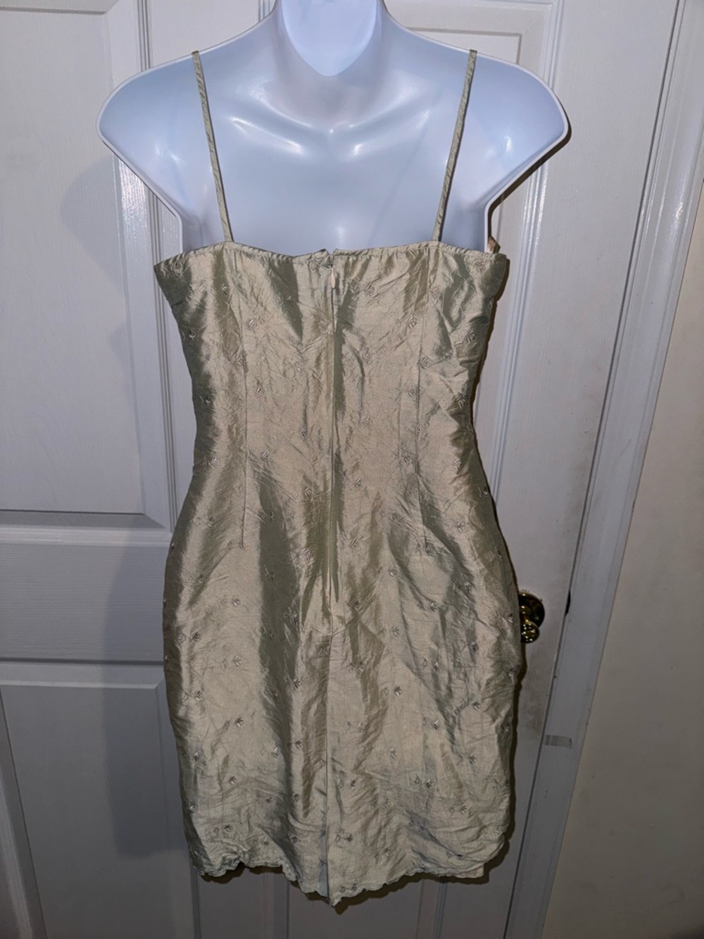 Ann Taylor 100% Silk Shiny Embroidered Dress - Picture 2 of 7